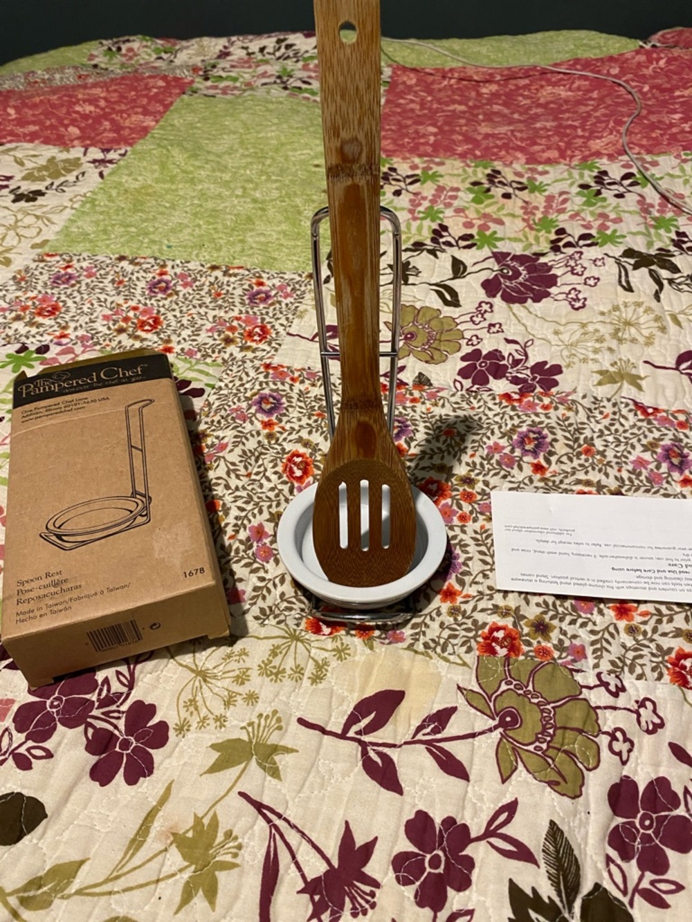 Vintage Pampered Chef retired Spoon rest with White Ceramic Rest and Metal Stand